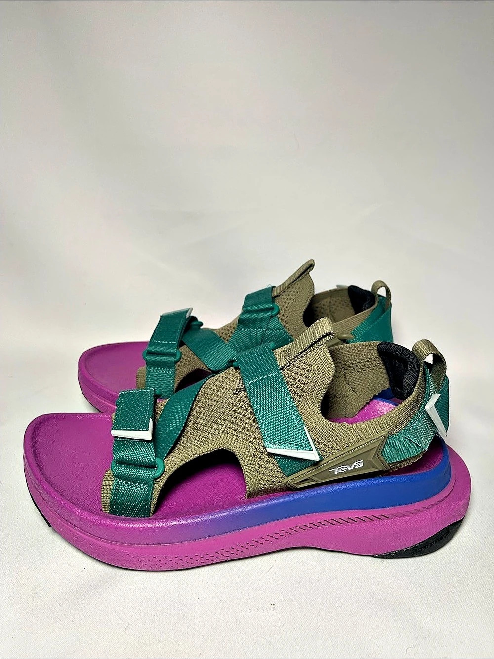 Teva Aventrail Sandals burnt olive vivid orchid trail womens size 8 running shoe